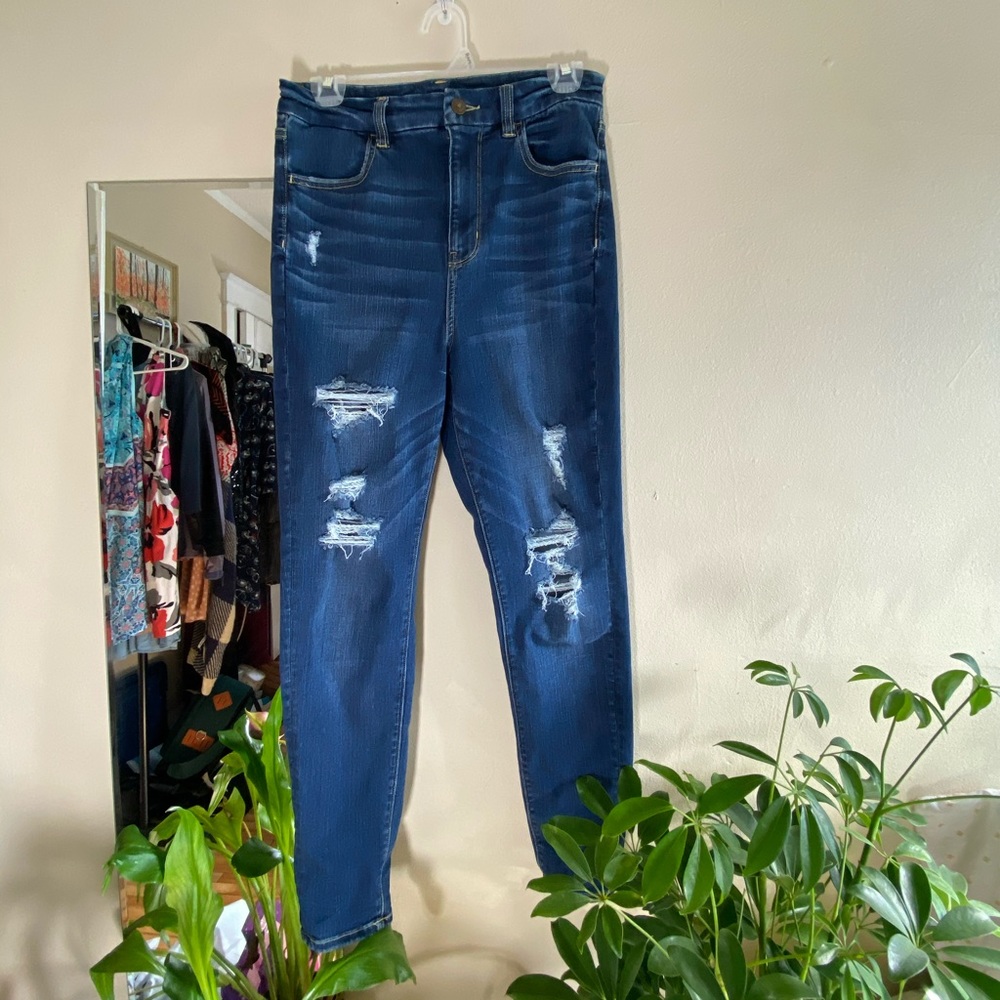 American Eagle Distressed Skinny Jeans